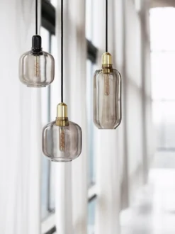 Amp lampa liten, grå-svart