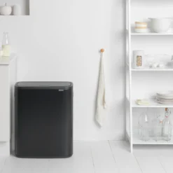 Bo touch bin 60 L, Matt svart