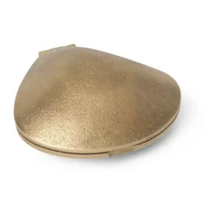 Clam ljuslykta, Brass
