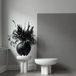 Crown sidobord tall Ø45 cm, Bone white
