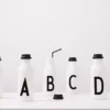 Design Letters drickflaska, F