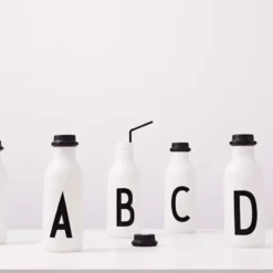 Design Letters drickflaska, F