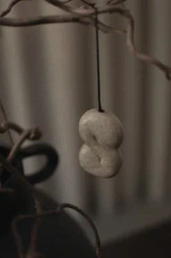 Hanging bun dekorationshänge, Beige