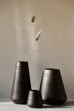 Lines vas 18 cm, Brun