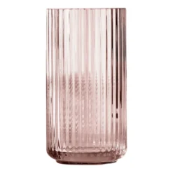 Lyngby vas glas burgundy, 20 cm