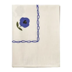 Madelen Möllard Pansy bordsduk, Blue 250x150 cm