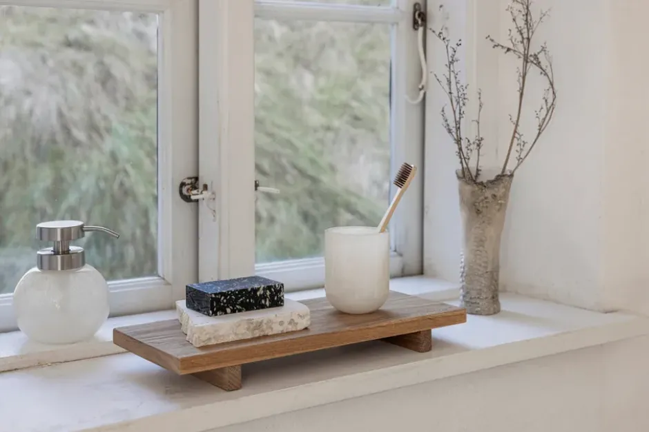Opal tvålpump, Linen