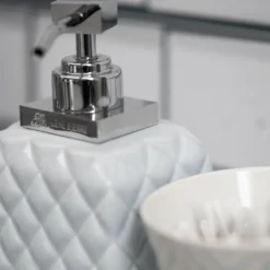 Portia tvålpump, vit-silver