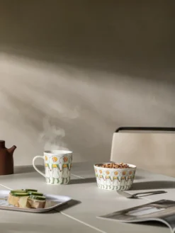 Prästkrage mugg med öra, 40 cl