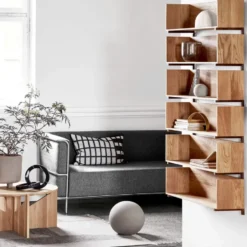 Stack vägghylla, oak, konsoler i mörkt oljad valnöt