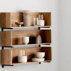 Stack vägghylla, oak, konsoler i mörkt oljad valnöt