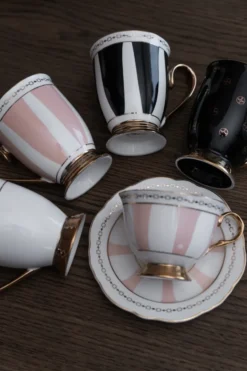 Strisce Nero mugg 28 cl, Svart-vit-guld