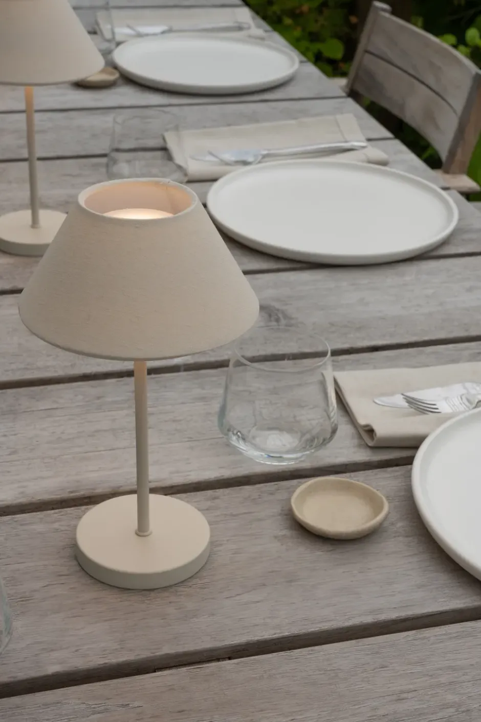 Teya bordslampa portabel, Offwhite, Ø15x26 cm