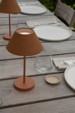 Teya bordslampa portabel, Terracotta, Ø15x26 cm