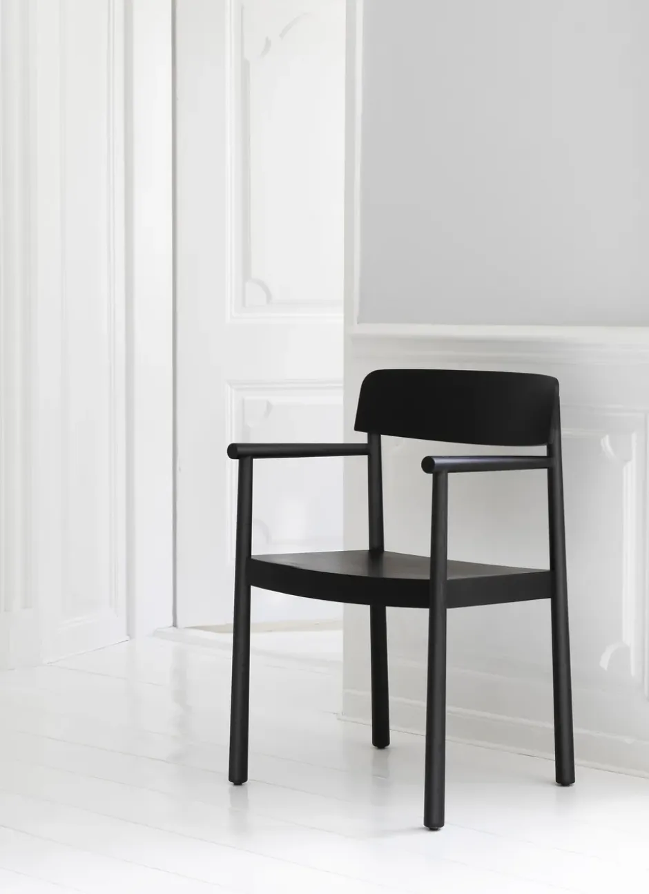 Timb karmstol med dyna, Black/ Ultra Leather - Black