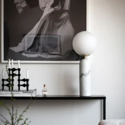 Torrano bordslampa, Vit