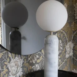 Torrano bordslampa, Vit