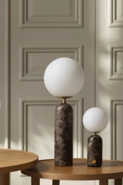 Torrano bordslampa portabel, Brun marmor