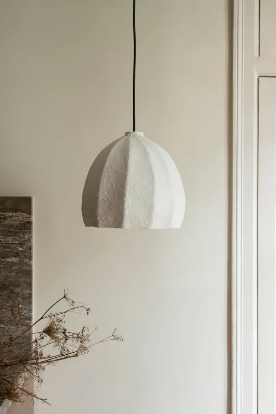 Tuva pendel, White