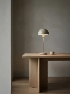 Vienda bordslampa, Putty grey