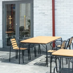 Vig Robinia stol, Svart