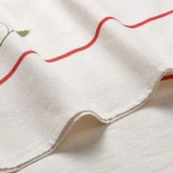 Wild Strawberry bordsduk, Red, 350x150 cm