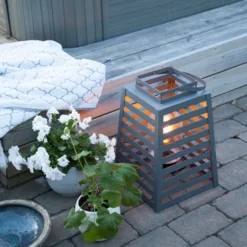 Yankton golvlampa, sandsvart