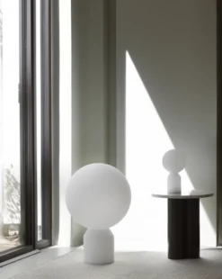 Yo bordslampa large, White